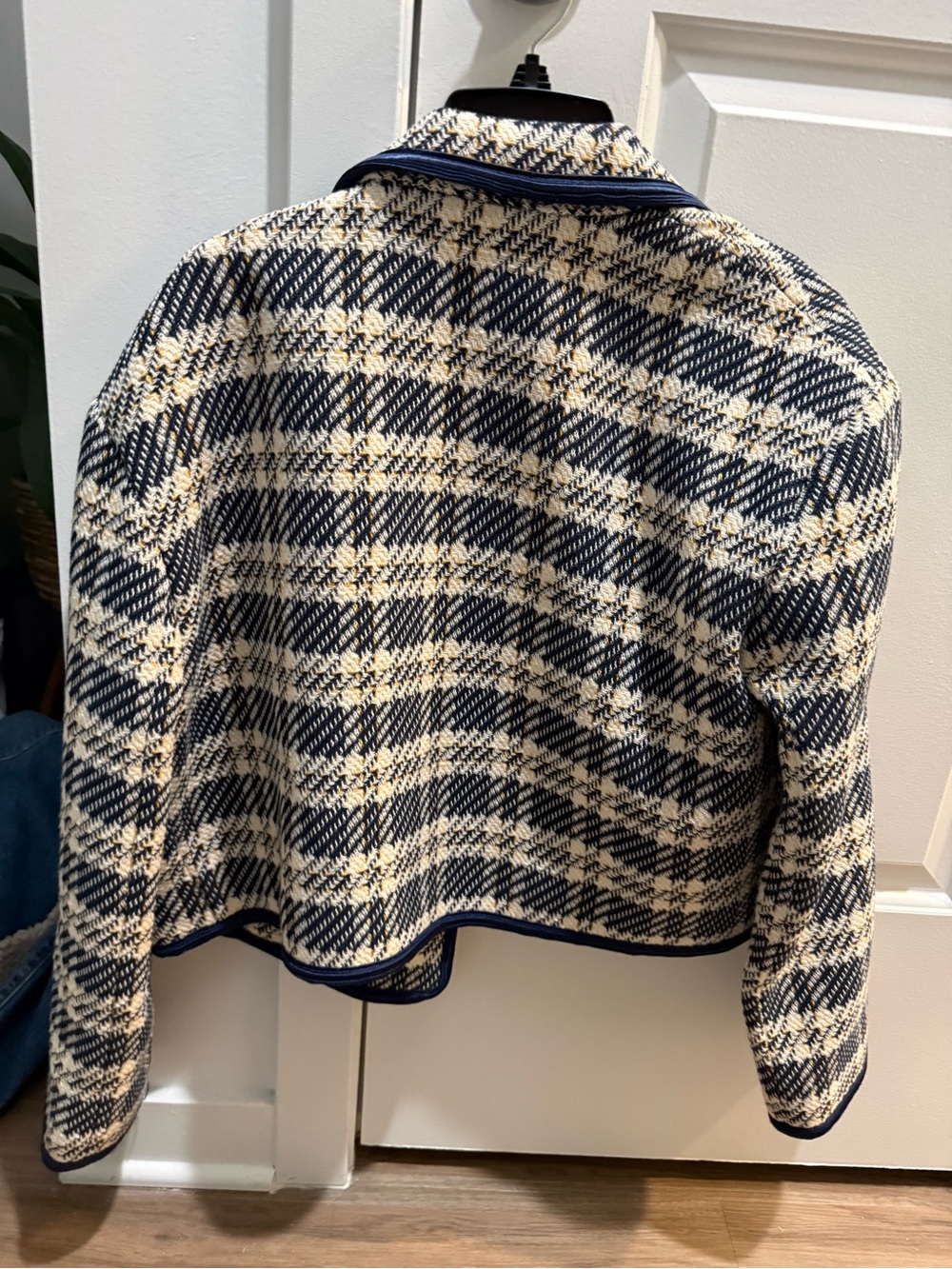 Sandro Cropped Plaid Tweed Jacket in Beige and Navy - Picture 5 of 6